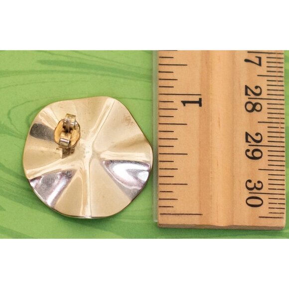 Vintage Star Shell Circular Stud Earrings by Avon - W3 - Picture 2 of 2